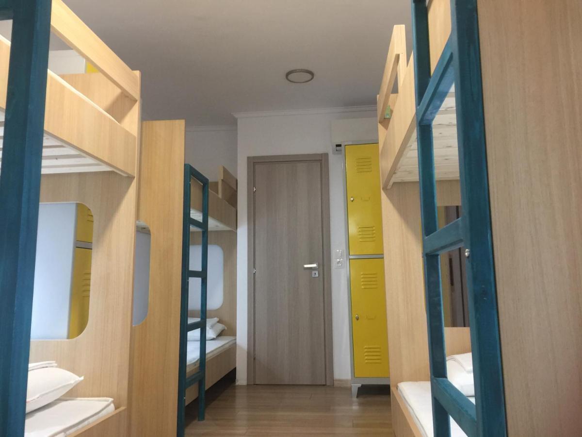 Loutraki Hostel Екстер'єр фото